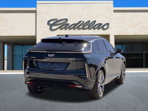 New 2026 Cadillac Lyriq Signature Luxury image 3