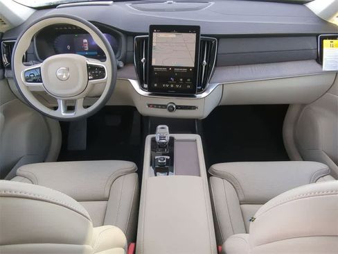 New 2026 Volvo XC90 B6 Ultra w/ Protection Package image 14