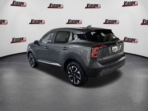 Used 2025 Nissan Kicks SV w/ SV Premium Package AWD/4WD image 13