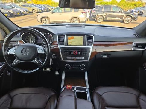 Used 2014 Mercedes-Benz GL 350 BlueTEC 4MATIC image 11