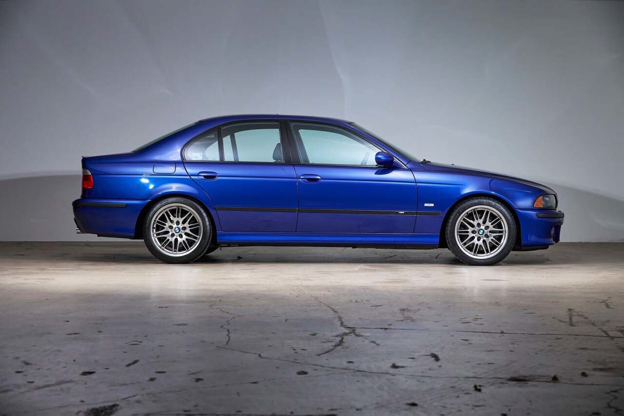 Used 2002 BMW M5 RWD image 4