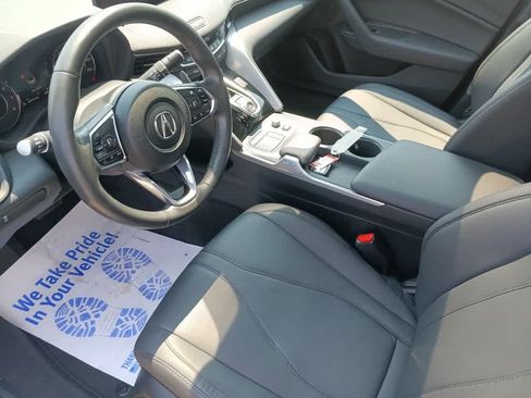 Used 2023 Acura TLX FWD image 17