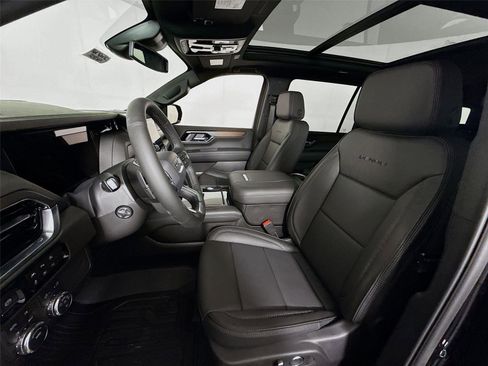 New 2026 GMC Yukon XL Denali w/ Sun & Power Step Package AWD/4WD image 16
