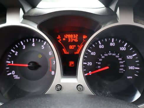 Used 2015 Nissan Juke SV AWD/4WD image 34