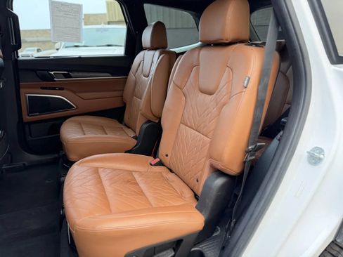 Used 2024 Kia Telluride SX Prestige X-Pro AWD/4WD image 16
