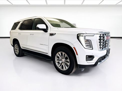 Used 2025 GMC Yukon Denali image 3
