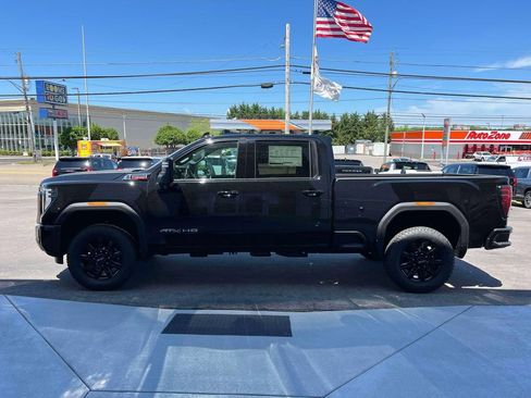 New 2026 GMC Sierra 2500 AT4 w/ Technology Package image 6