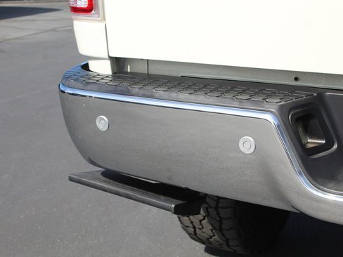 Used 2018 RAM 2500 Laramie w/ Convenience Group AWD/4WD image 16