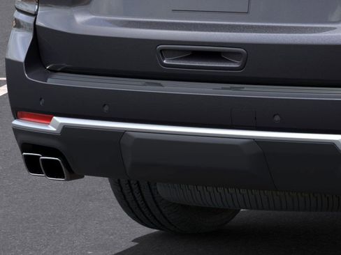 New 2025 Chevrolet Suburban High Country image 14