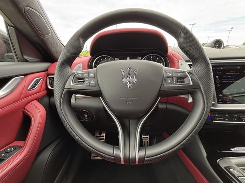 Used 2023 Maserati Levante Modena AWD/4WD image 20