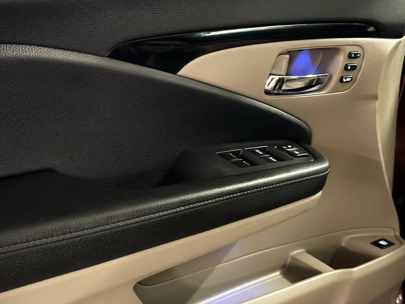 Used 2018 Honda Ridgeline RTL-E image 19