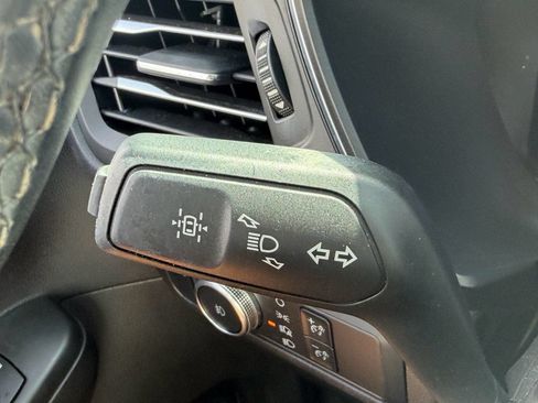 Used 2022 Ford Escape Titanium AWD/4WD image 29