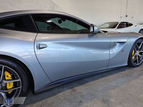 Used 2016 Ferrari F12 Berlinetta image 14