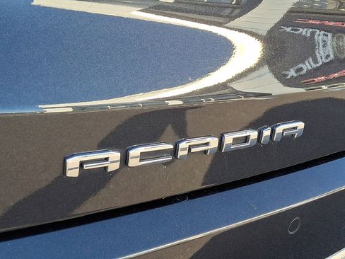 Used 2022 GMC Acadia Denali w/ Denali Ultimate Package image 33