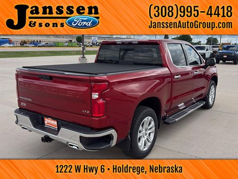 Used 2023 Chevrolet Silverado 1500 LTZ w/ Technology Package AWD/4WD image 6