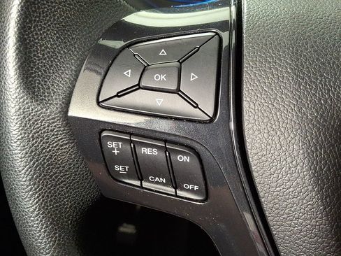 Used 2018 Ford Explorer XLT FWD image 20