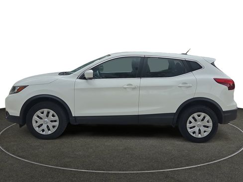 Used 2018 Nissan Rogue Sport S AWD/4WD image 2