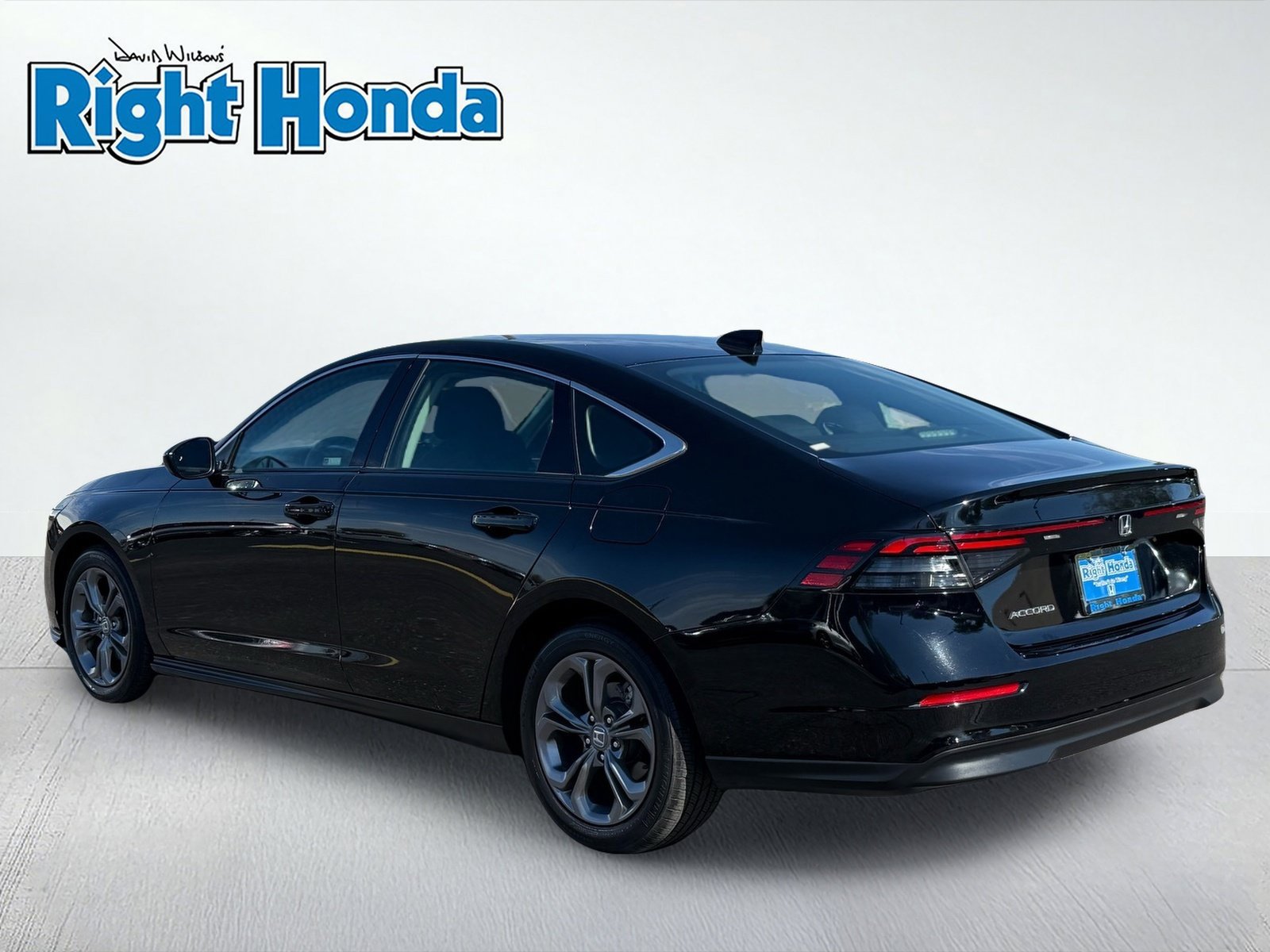Used 2024 Honda Accord EX image 4