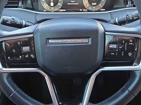 Used 2023 Land Rover Range Rover Evoque SE image 16