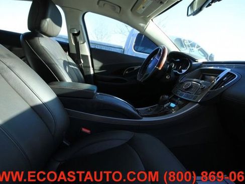 Used 2011 Buick LaCrosse CXL image 8