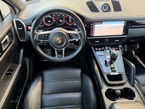 Certified 2022 Porsche Cayenne GTS image 15