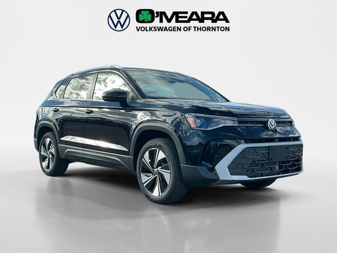 New 2025 Volkswagen Taos SE image 7