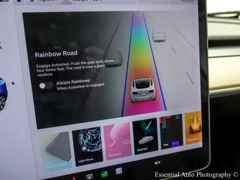 Used 2020 Tesla Model Y Long Range image 25