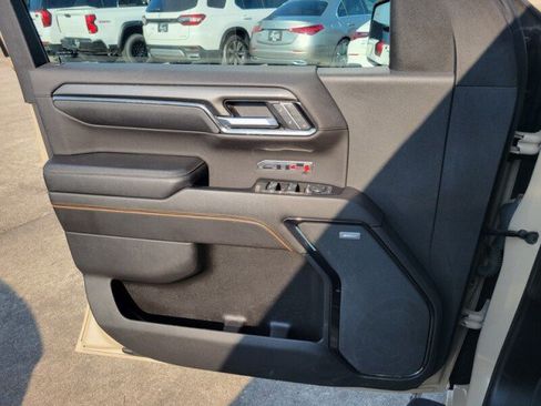 Used 2022 GMC Sierra 1500 AT4 w/ AT4 Premium Package AWD/4WD image 14