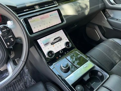 Used 2018 Land Rover Range Rover Velar R-Dynamic HSE AWD/4WD image 36