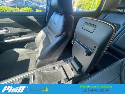 Used 2023 Nissan Ariya AWD image 29