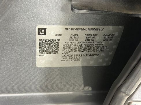Used 2018 Buick LaCrosse Essence w/ Dynamic Drive Package FWD image 20