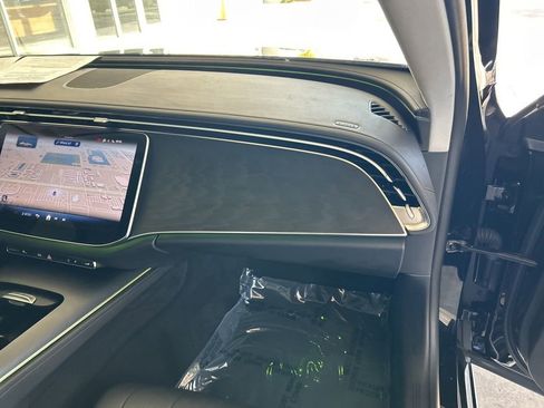 Used 2025 Mercedes-Benz E 350 4MATIC Sedan w/ Winter Package image 25