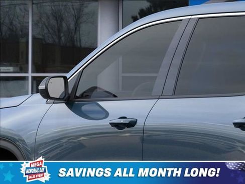 New 2026 Chevrolet Traverse LT w/ Sun and Wheel Package AWD/4WD image 12