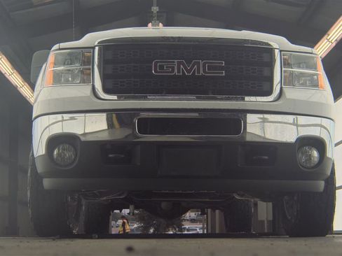 Used 2013 GMC Sierra 2500 W/T image 3