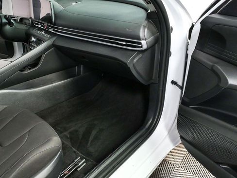 Used 2024 Hyundai Elantra SEL FWD image 24