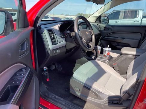 Used 2018 Chevrolet Colorado W/T w/ WT Convenience Package image 5