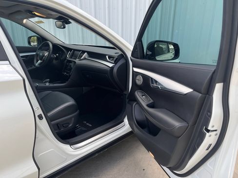 Used 2021 INFINITI QX50 Sensory FWD image 15