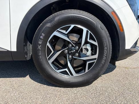 Certified 2023 Kia Sportage LX FWD image 2