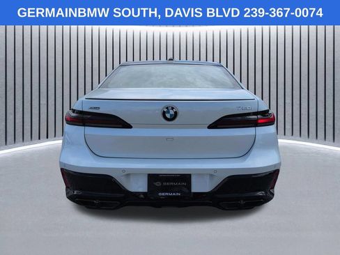 Certified 2025 BMW 760i xDrive AWD/4WD image 6