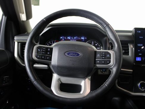 Certified 2024 Ford Expedition XLT image 14
