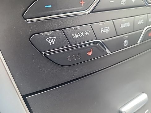 Used 2017 Ford Edge SEL w/ Equipment Group 201A AWD/4WD image 26