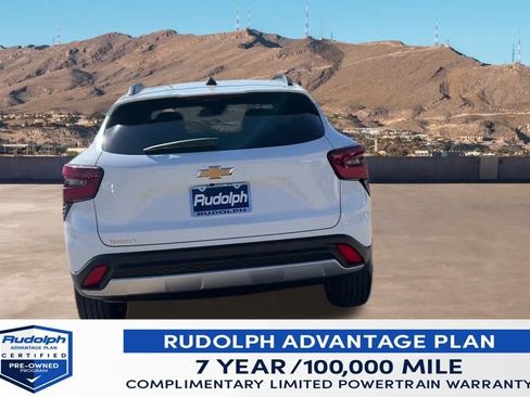 Used 2025 Chevrolet Trax LT image 5