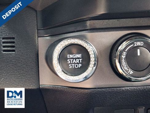 Used 2023 Toyota Tacoma TRD Off-Road image 27