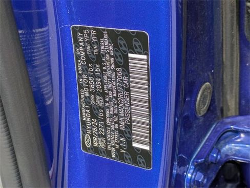 Used 2024 Hyundai Elantra SEL image 37