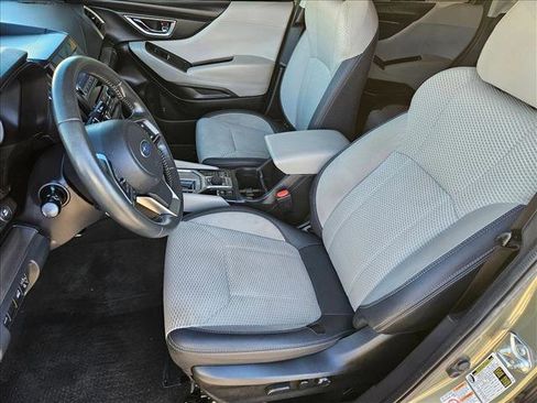 Used 2019 Subaru Forester Premium image 14