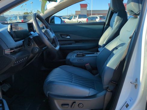 Used 2024 Nissan Ariya AWD image 16