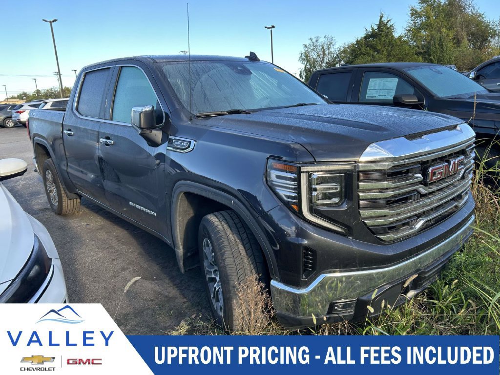 Used 2026 GMC Sierra 1500 SLT AWD/4WD image 1