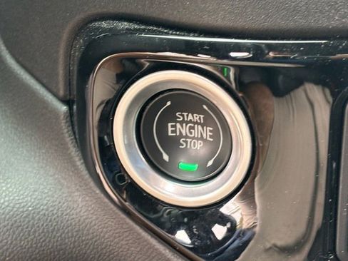 Used 2022 GMC Sierra 1500 Elevation w/ Elevation Premium Package image 31