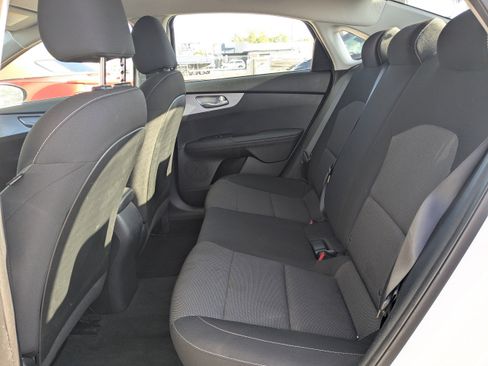 Used 2023 Kia Forte LXS FWD image 13