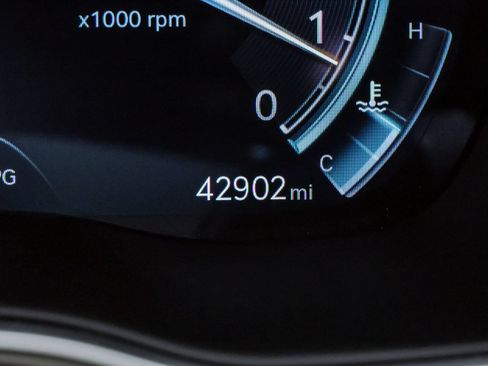 Certified 2024 Genesis GV80 3.5T Prestige Signature w/ Cargo Package AWD/4WD image 23